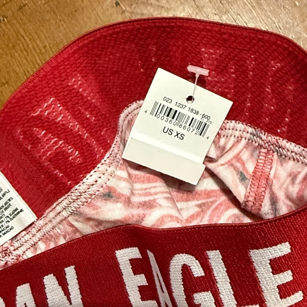 American Eagle Candy Cane Red and White Patterned Boxers XS 26-28 NWT